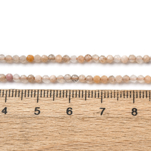 Kamień księżycowy moonstone - kamień intuicji, kobiecości i harmonii - kula fasetowana 2 mm