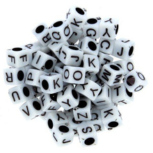 Zestaw Kreatywny Koralików do Rękodzieła Biżuterii Koraliki Akrylowe Literki 6x6mm + ORGANIZER 